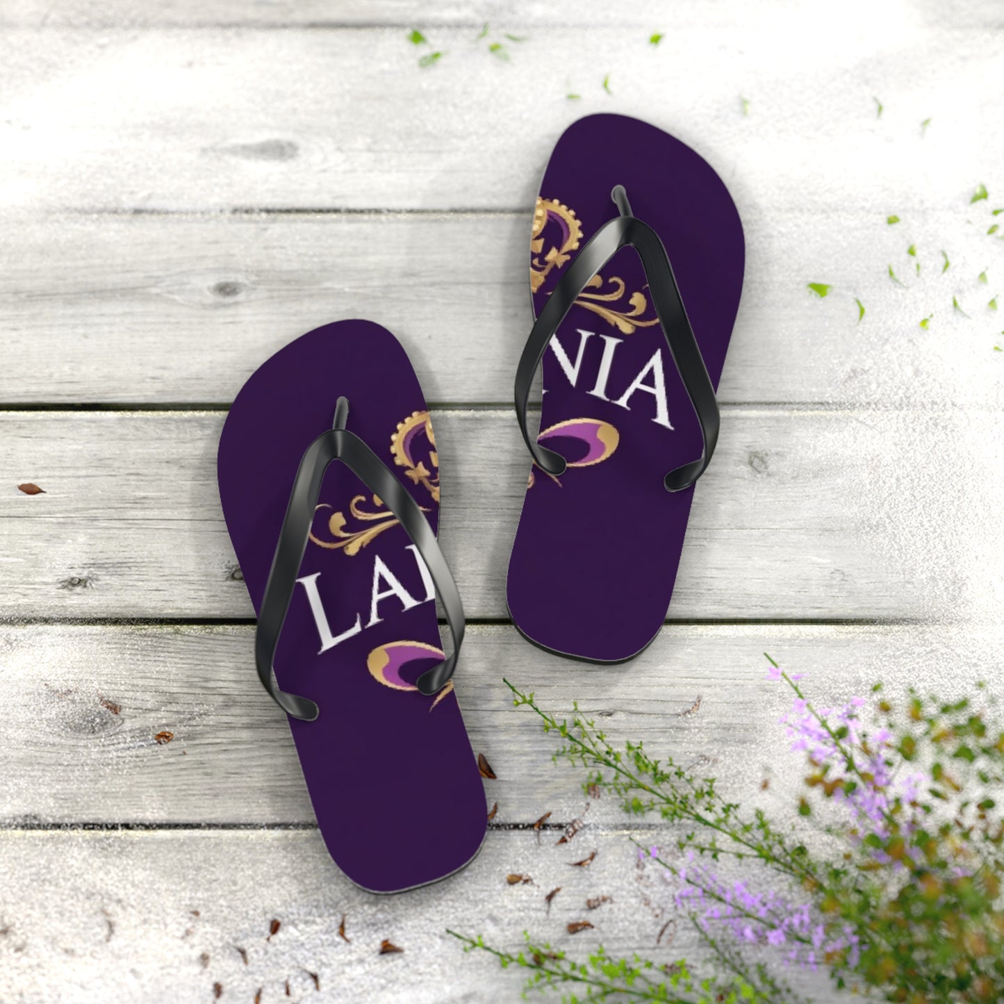 Elegant Flip Flops for Summer, Beach Style Sandals, Personalized Footwear, Vacation Essentials, Outdoor Parties, Gift for Her